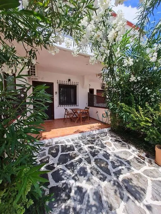 Cozy Apartment 'Casa Despoina' At The Beach Nikiti  Greece